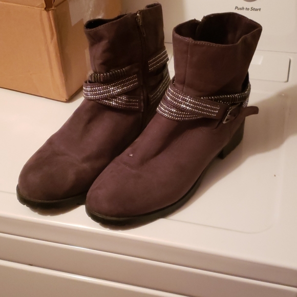 Lane Bryant Ankle Boots - Picture 2 of 5